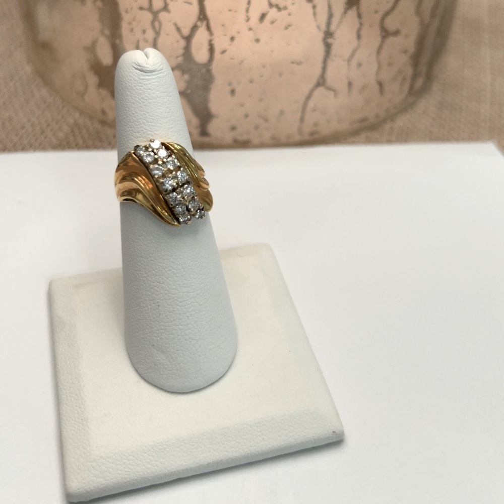 VINTAGE 18K DIAMOND COCKTAIL RING